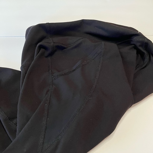 🏔🌴Old Navy Active High-Waisted Black Crop Elevate Go Leggings MULTIPLE SIZES - Picture 10 of 11